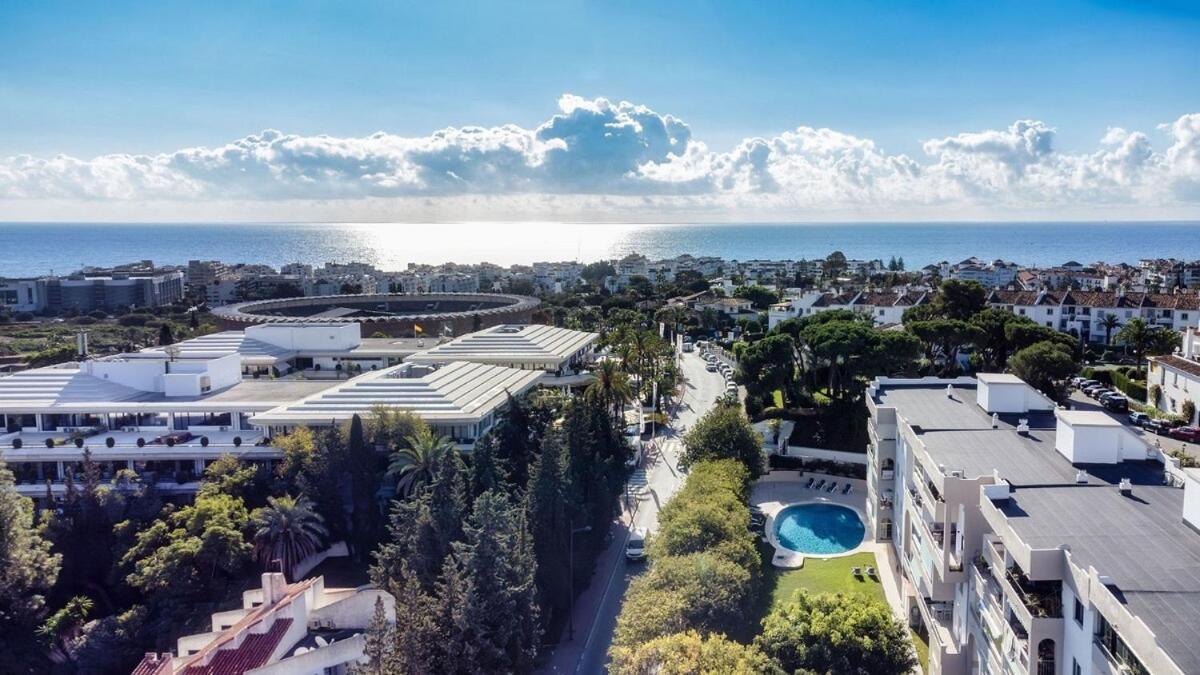 Apartment Elegant 3 Bedroom With Sea And Mountain Views *